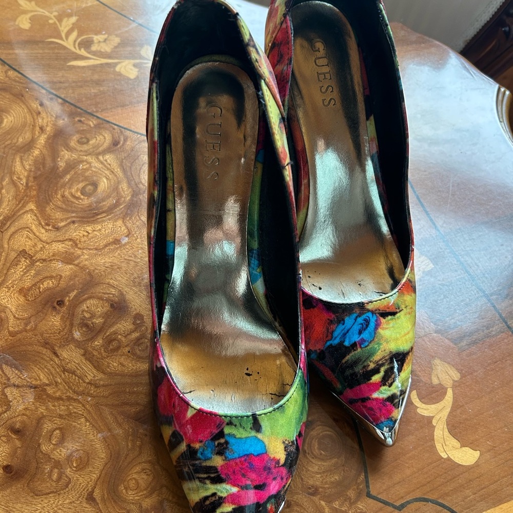 Guess Red and Pink Heels Vibrant Pumps